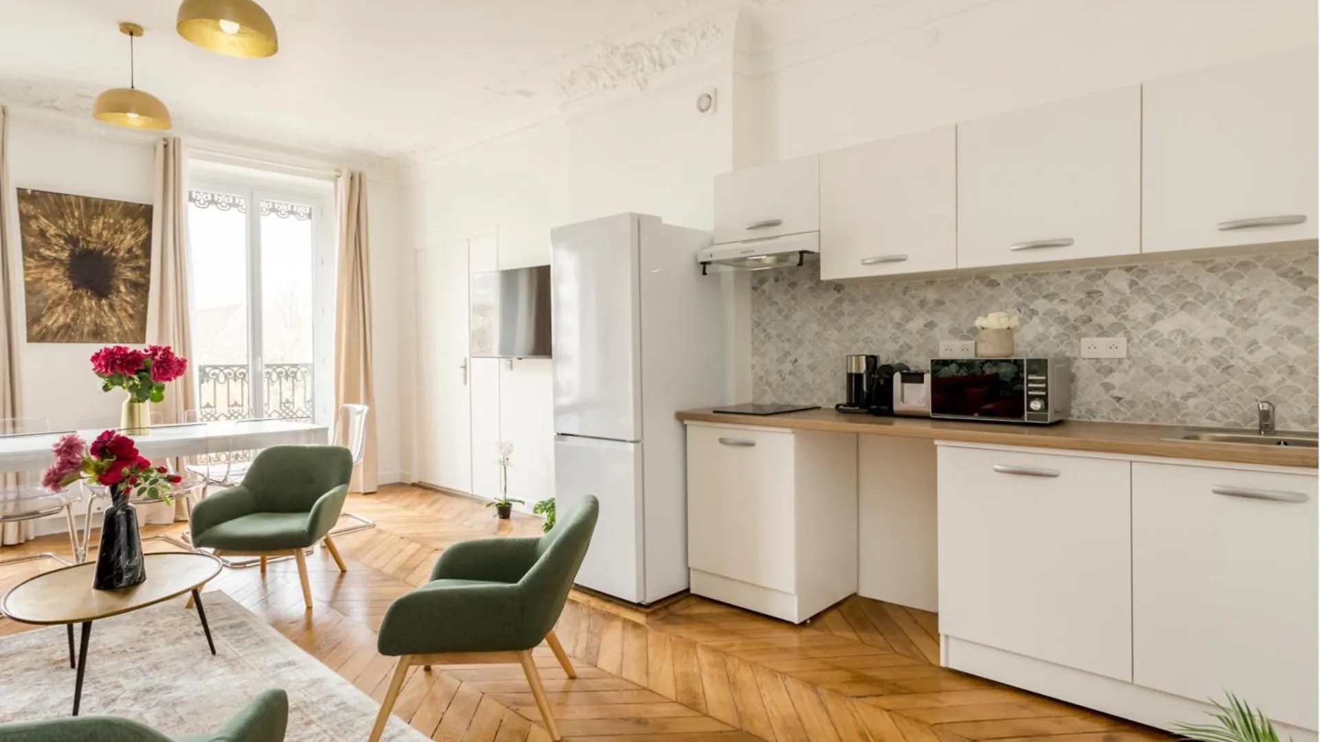 Apartment Merveil - Family Suite - Marais - Ponceau Paris France