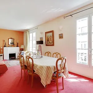 Sejour Au Pied De La Tour Eiffel Apartment